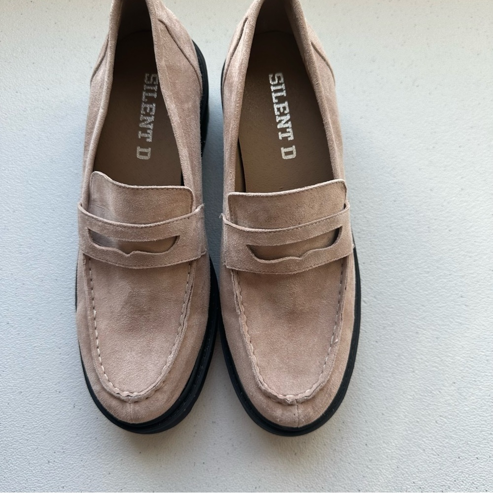 Silent D Xain loafers in a tan suede material. - Picture 2 of 5